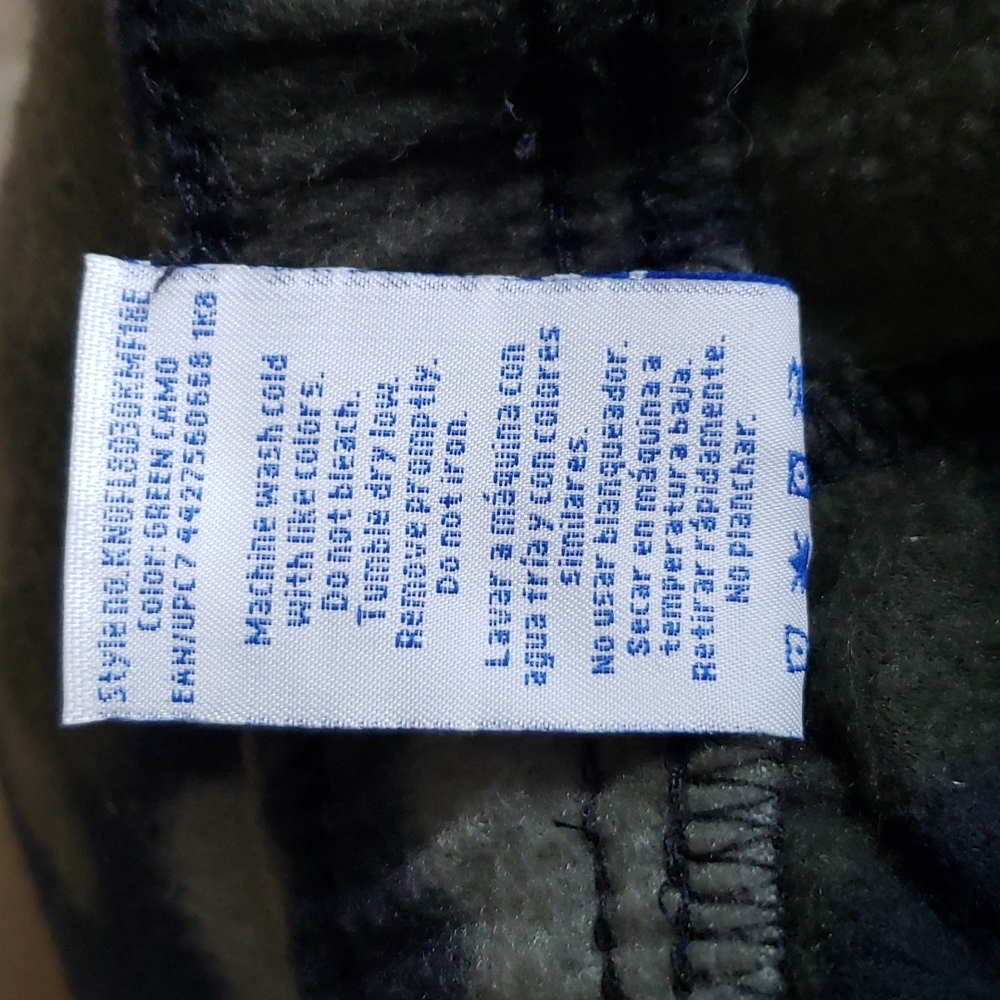 Fleece Camo Sweatpants - Picture 9 of 9